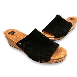 UGG Women’s Danes Black Suede Wedge Espadrille Sandal Fringe Size 9 US 1014957